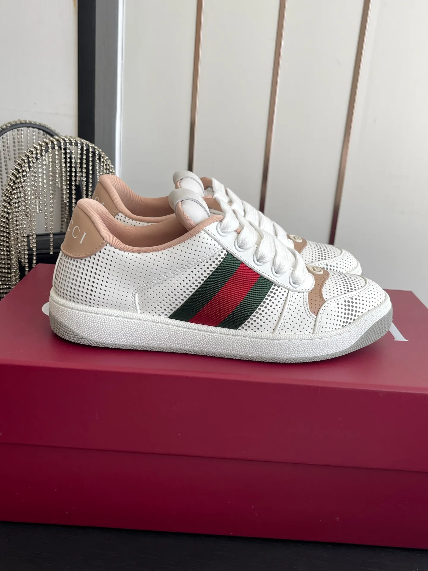 Кроссовки Женские Gucci 19538654