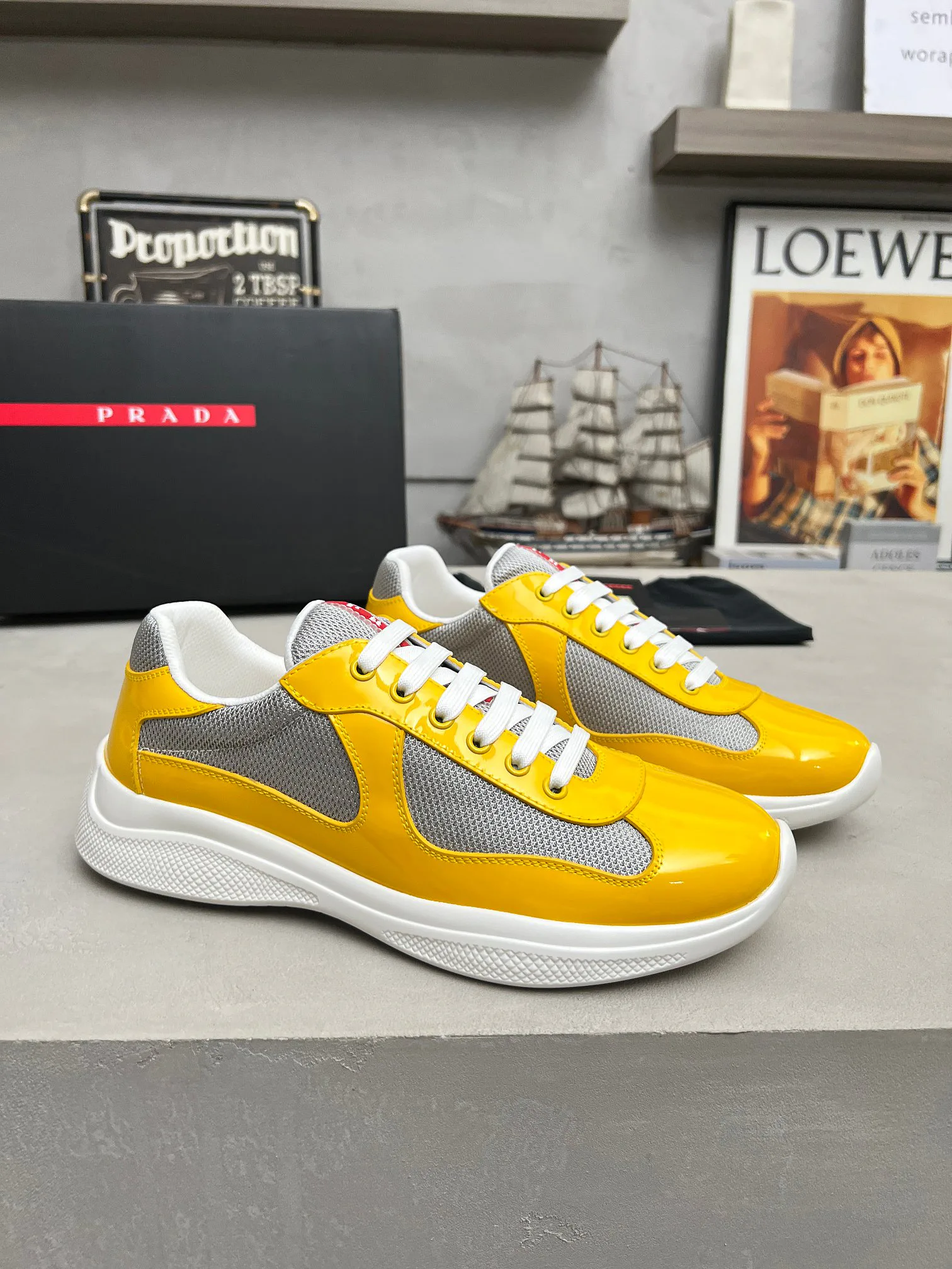 Кроссовки Женские Prada 931592