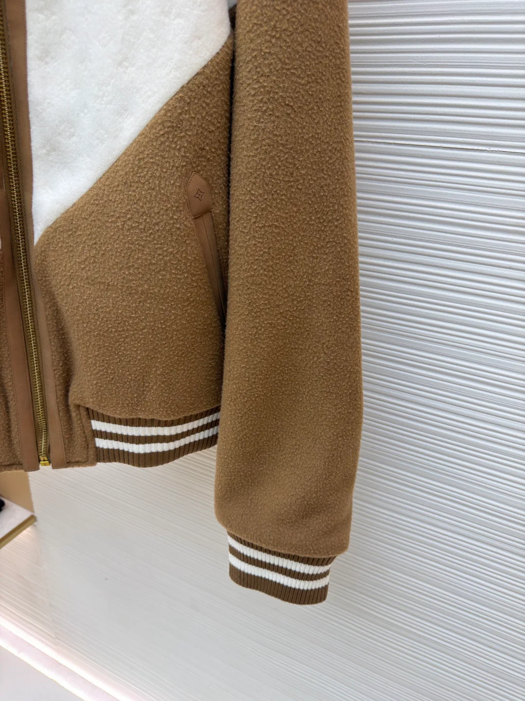 Куртки И Пуховики Женские Louis Vuitton 412877