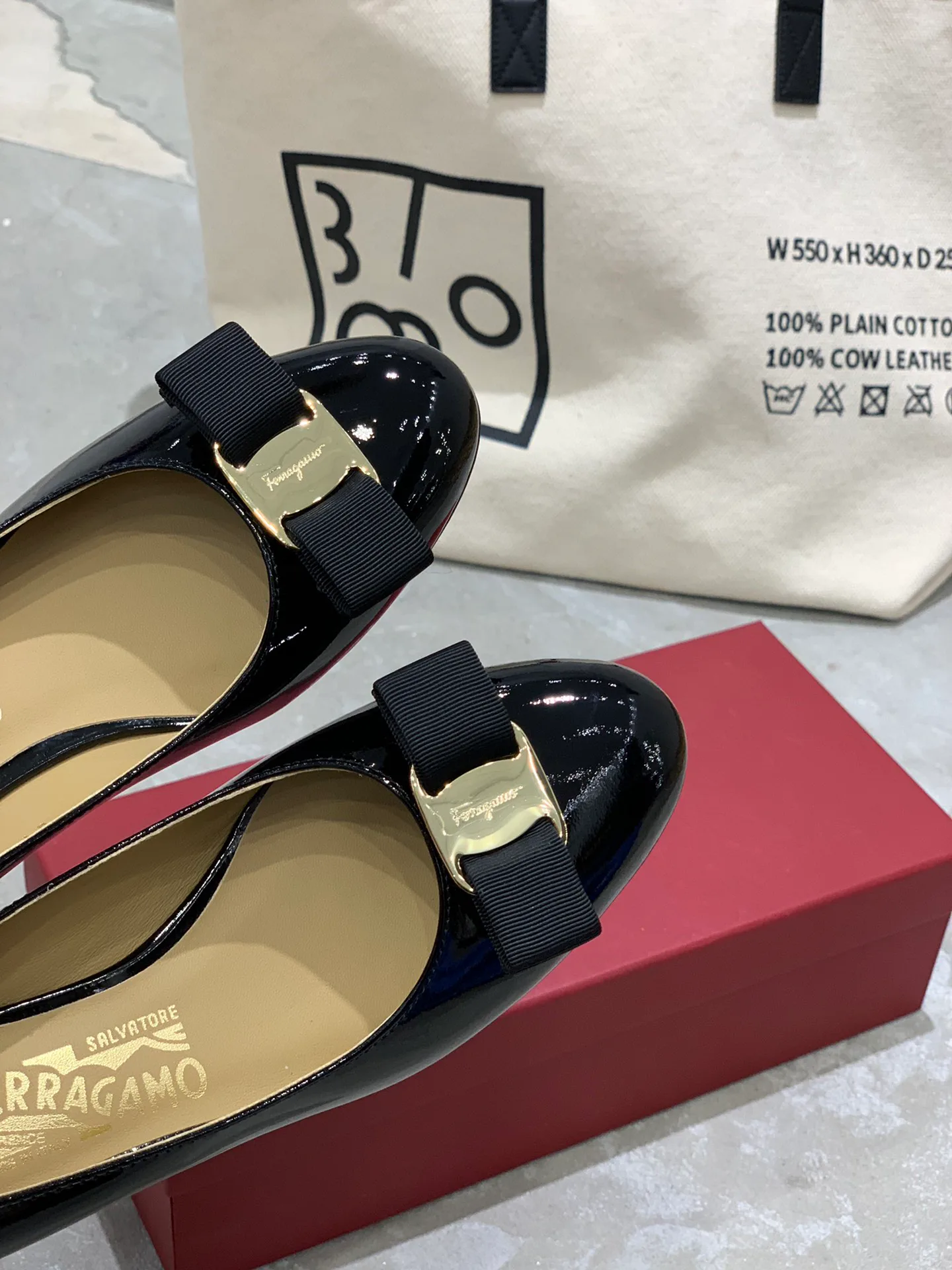 Балетки Женские Salvatore Ferragamo 18340668