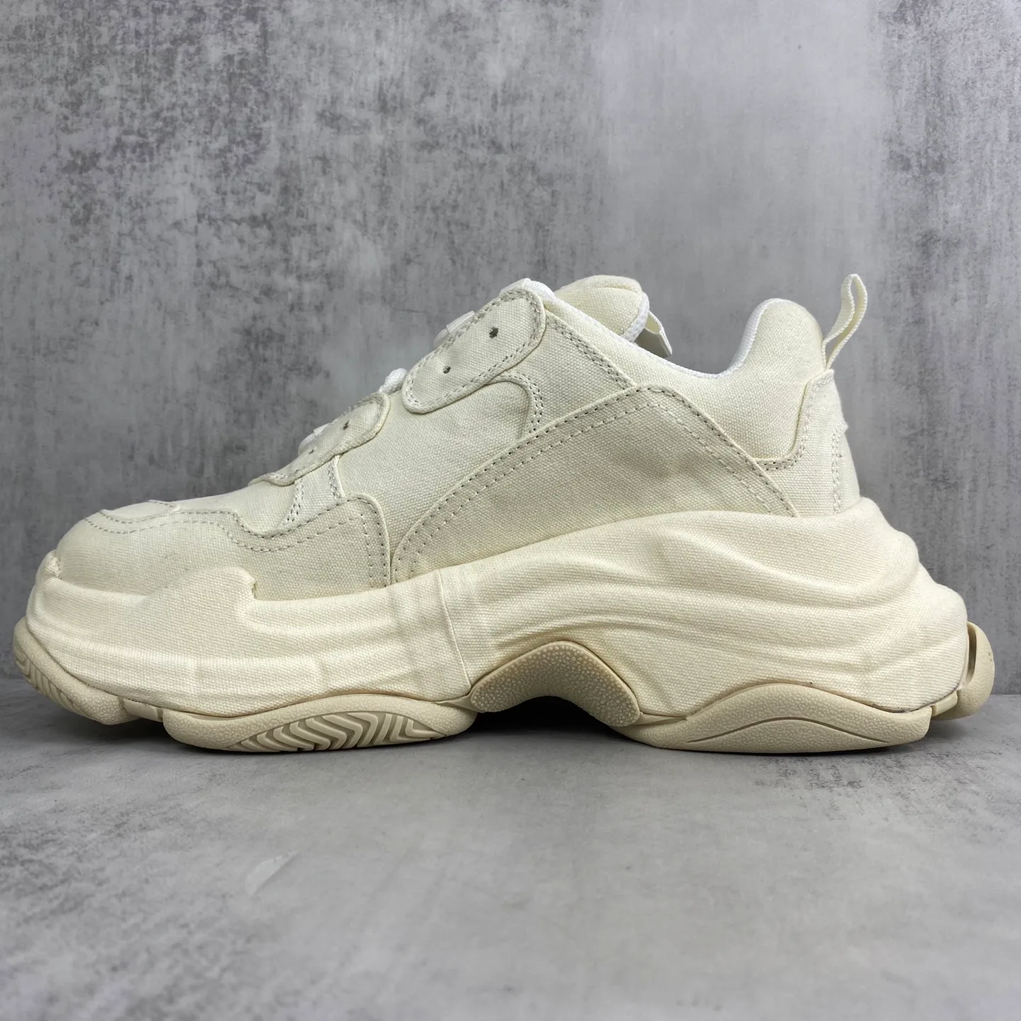 Кроссовки Женские Balenciaga 11216251