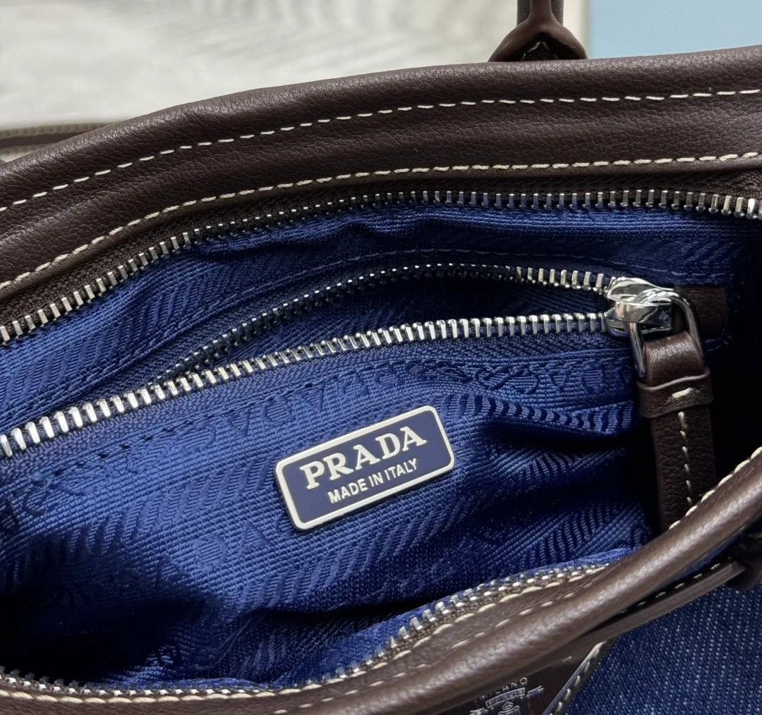 Классические Сумки Женские Prada 13223427