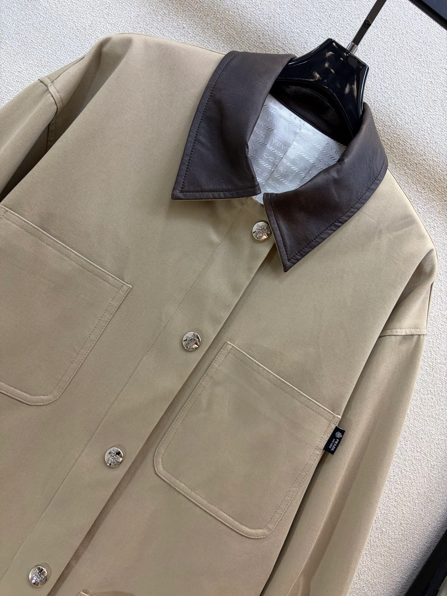 Куртки И Пуховики Женские Prada 18379607