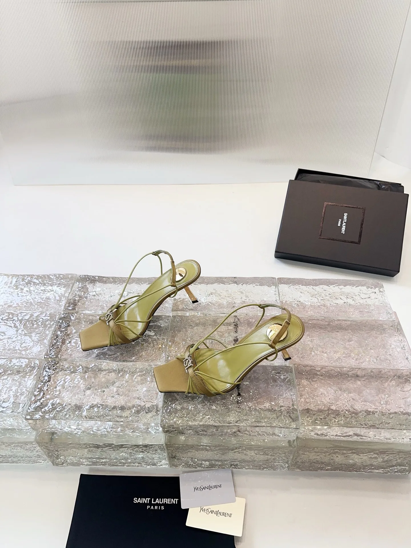 Босоножки Женские Saint Laurent 11278238