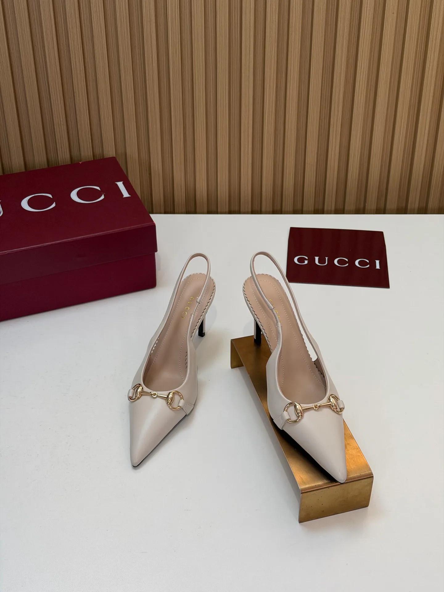 Туфли Женские Gucci 18396284