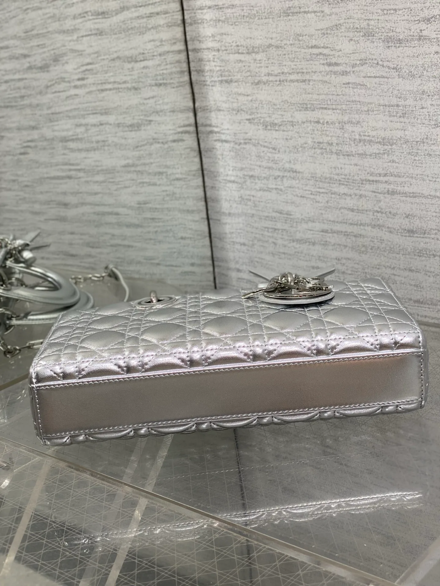 Классические Сумки Женские Christian Dior 17601495
