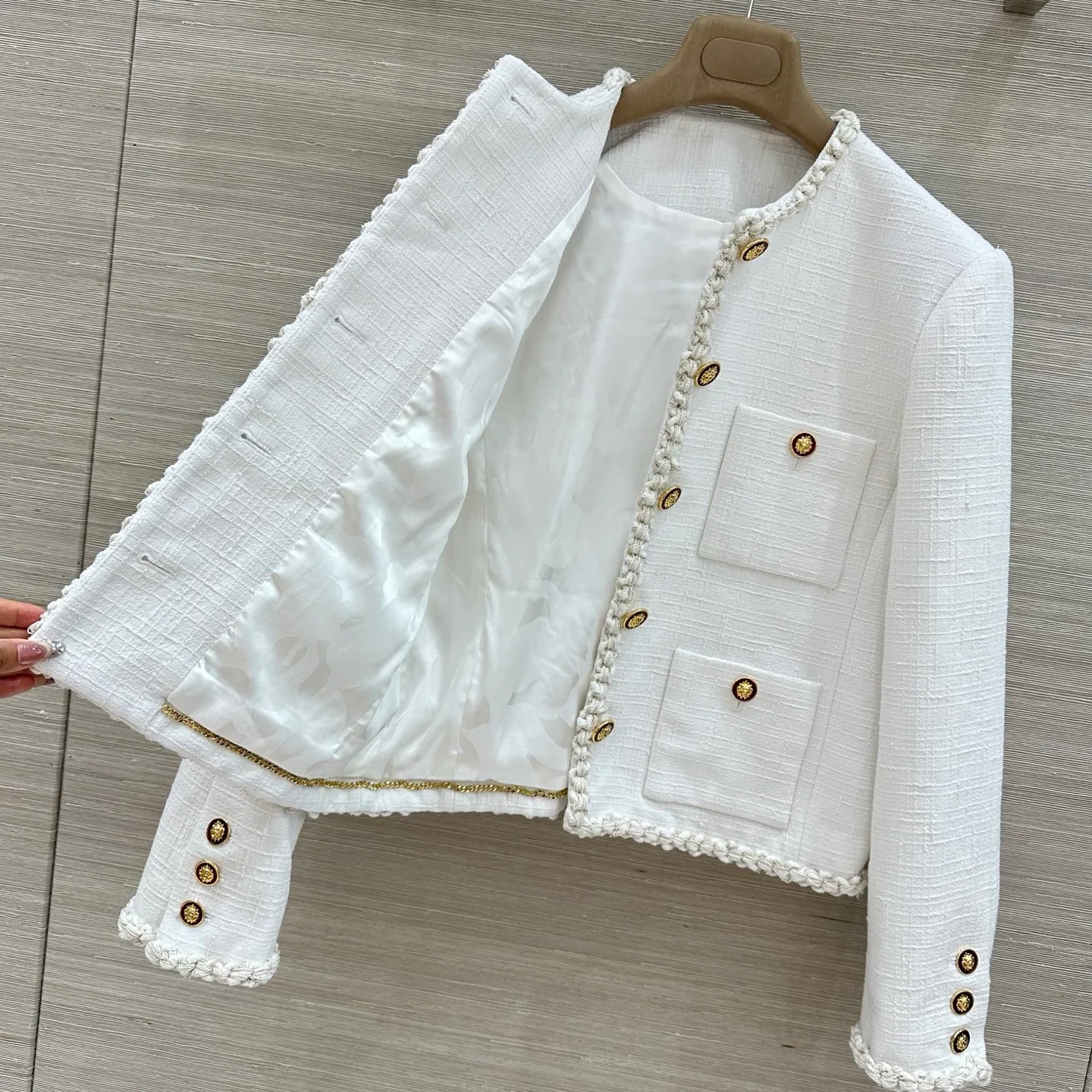 Жакеты Женские Chanel 18349634