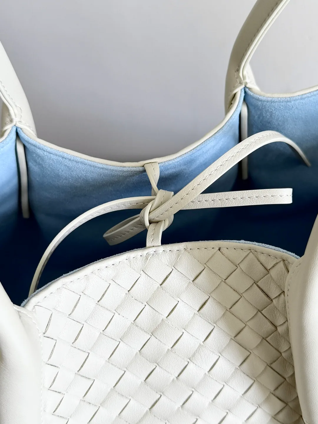 Классические Сумки Женские Bottega Veneta 10846411