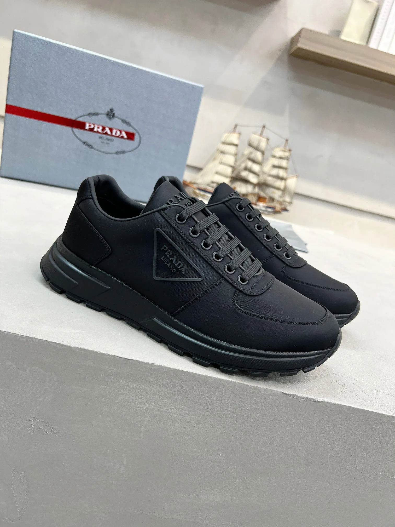 Ботинки Мужские Prada 11670878