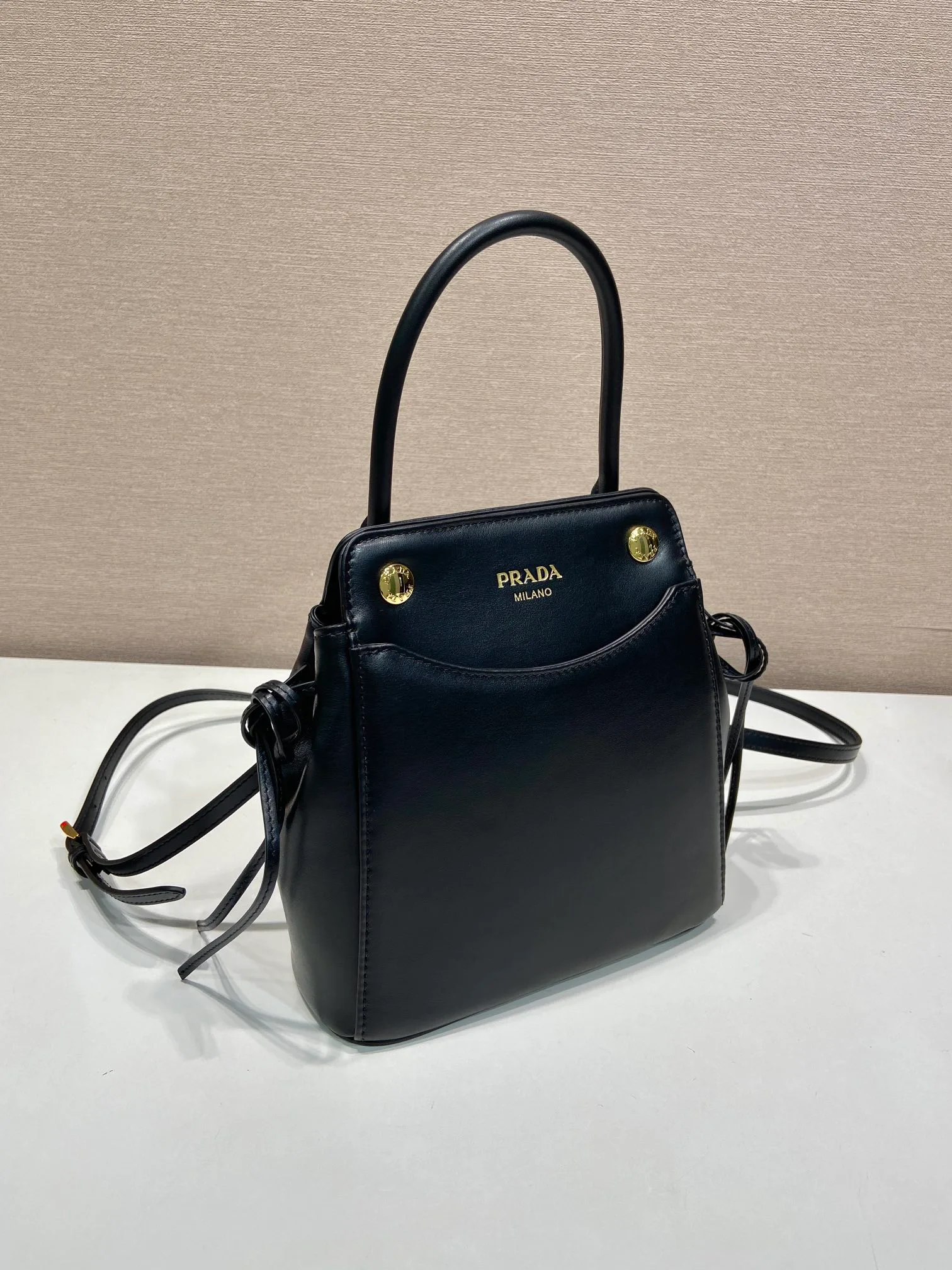 Классические Сумки Женские Prada 11627422