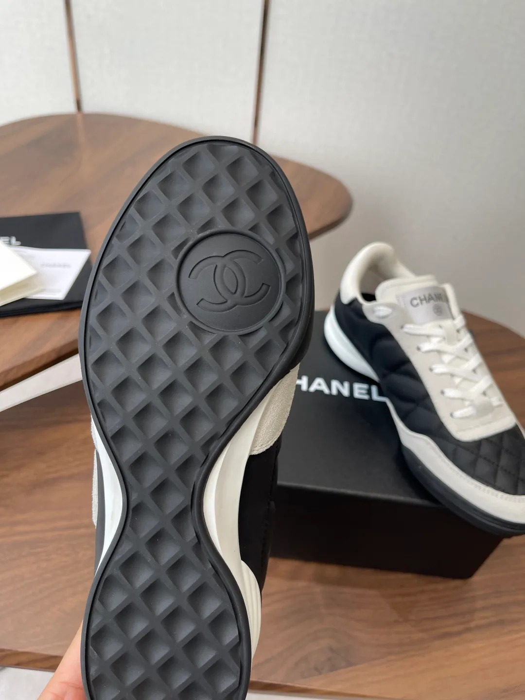 Кроссовки Женские Chanel 11863256