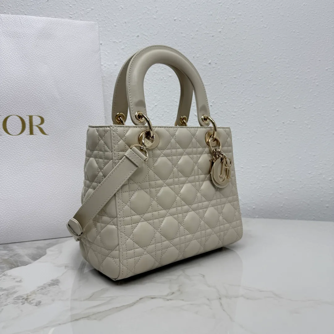 Классические Сумки Женские Christian Dior 18116405
