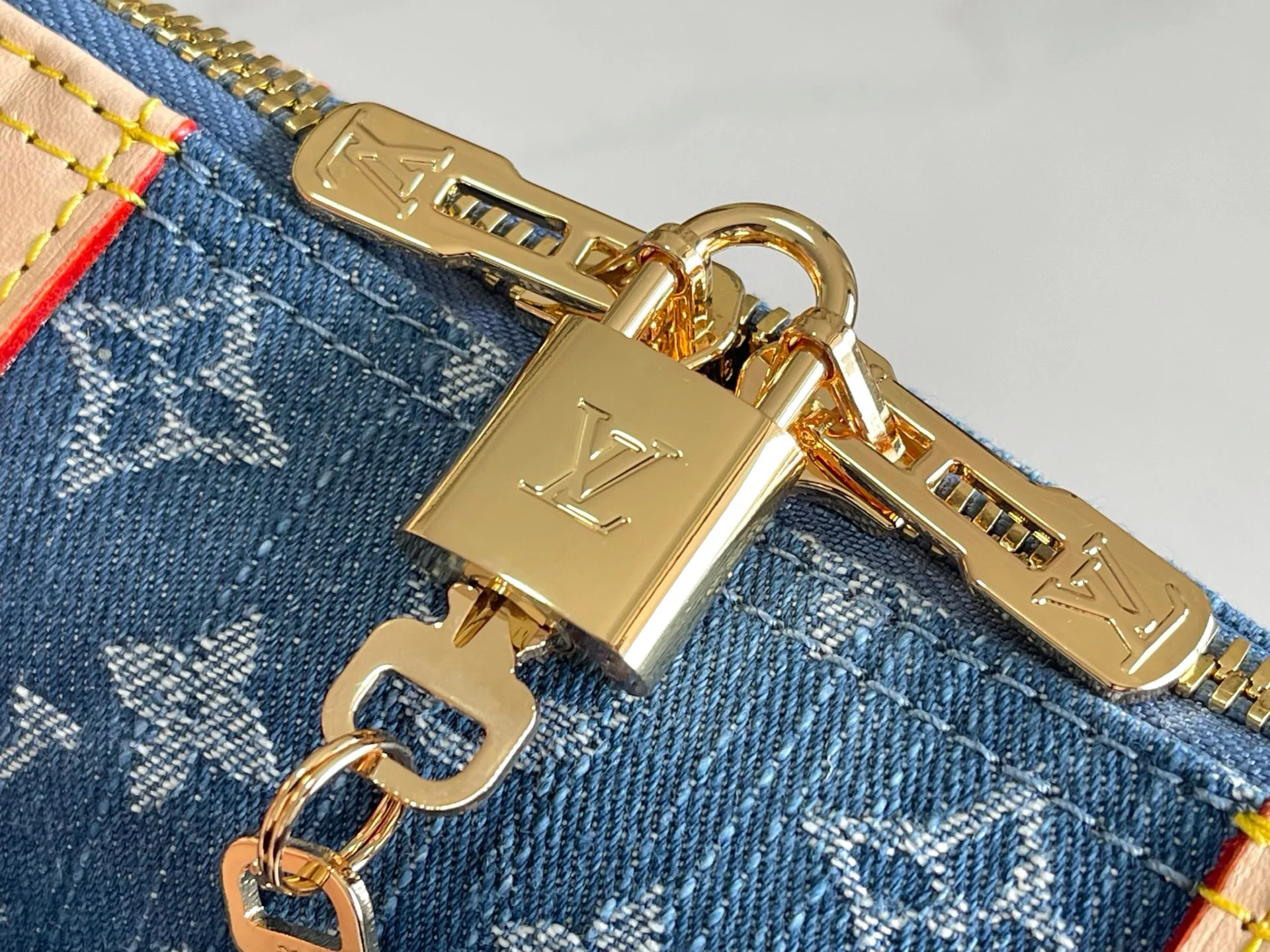 Дорожные Сумки Женские Louis Vuitton 14941610