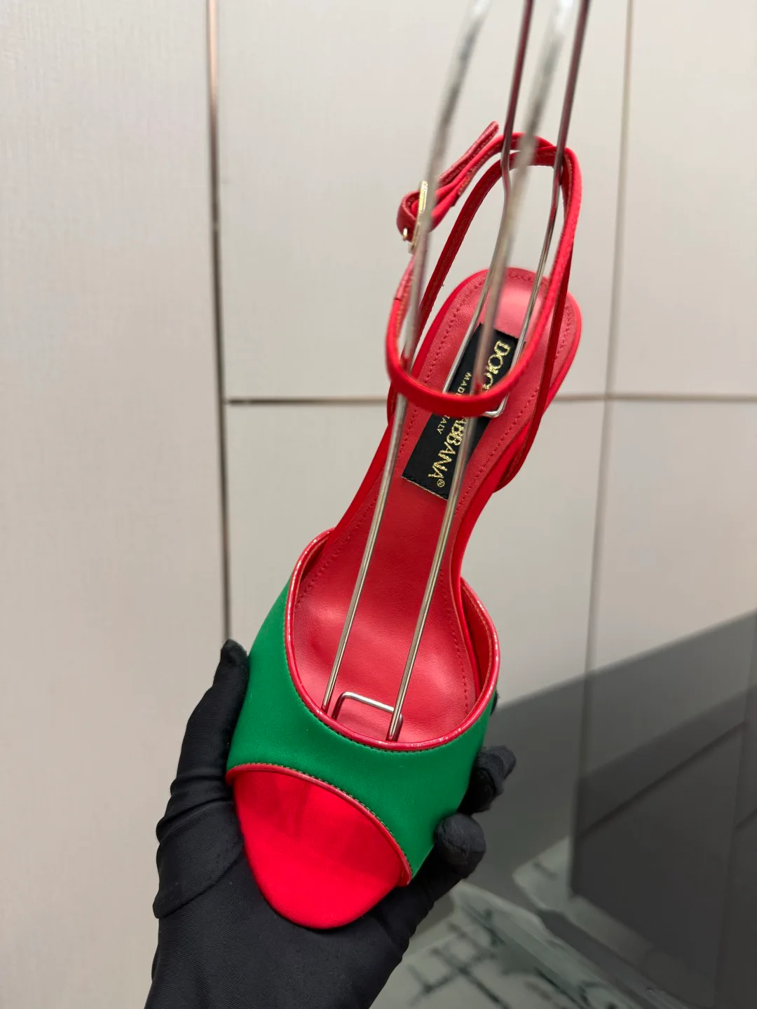 Босоножки Женские Dolce & Gabbana 18335961