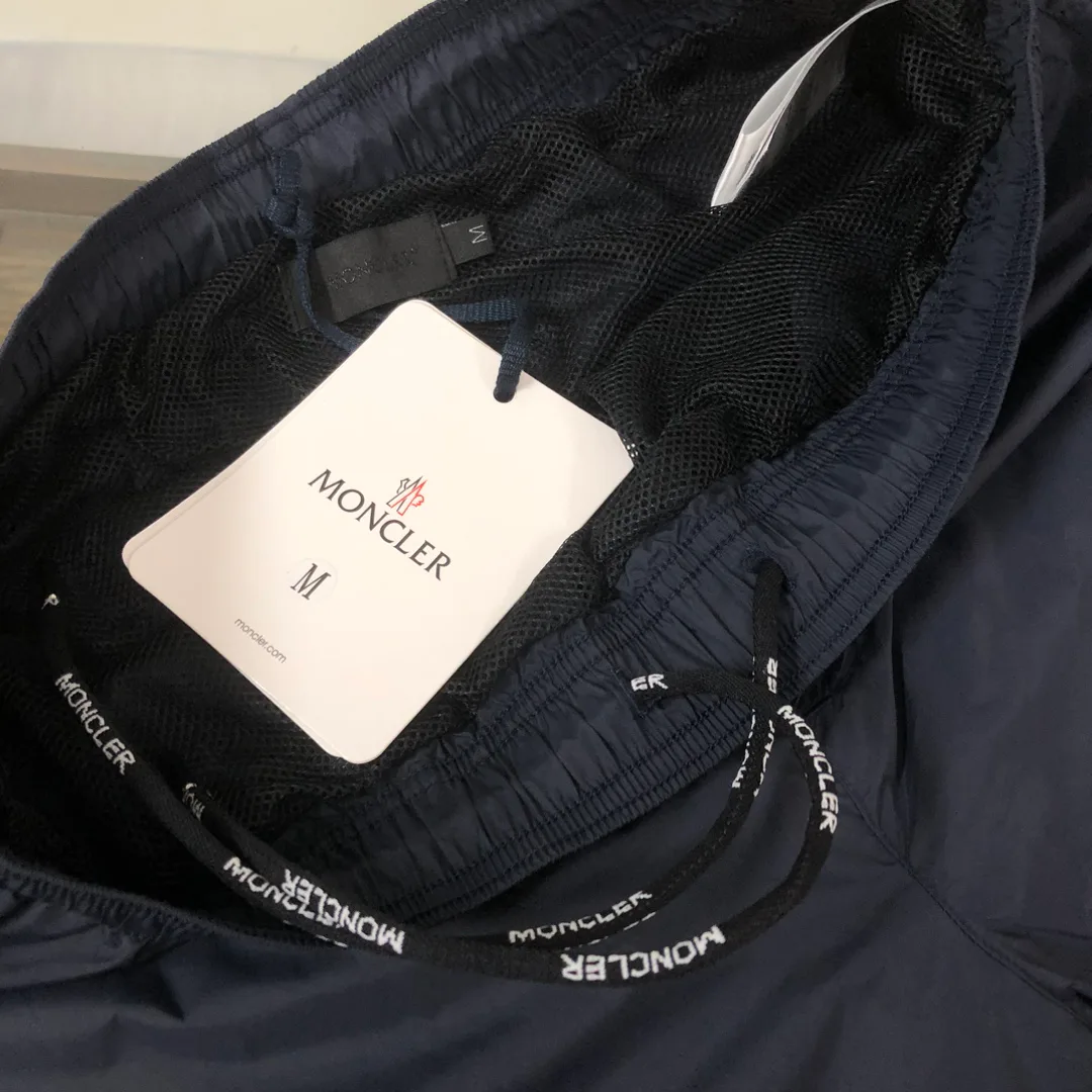Шорты Мужские Moncler 9599109