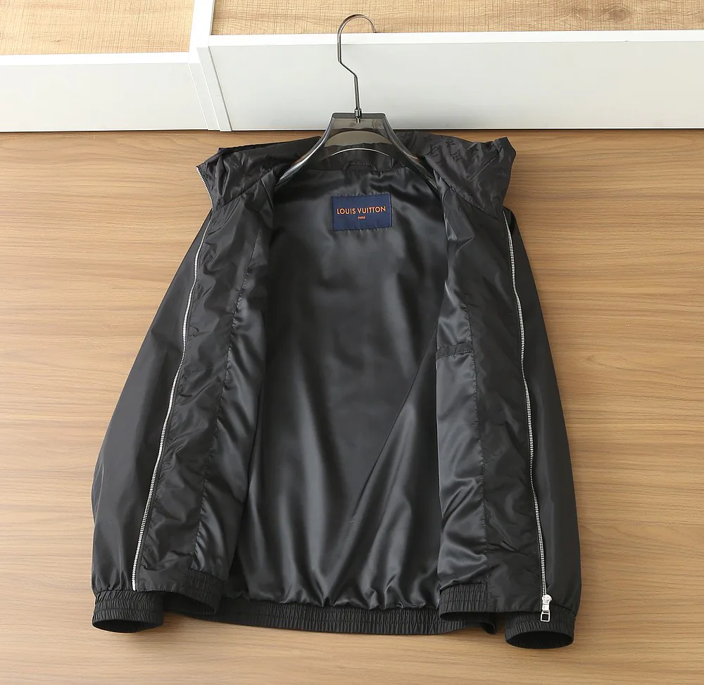 Куртки И Пуховики Мужские Louis Vuitton 9949817