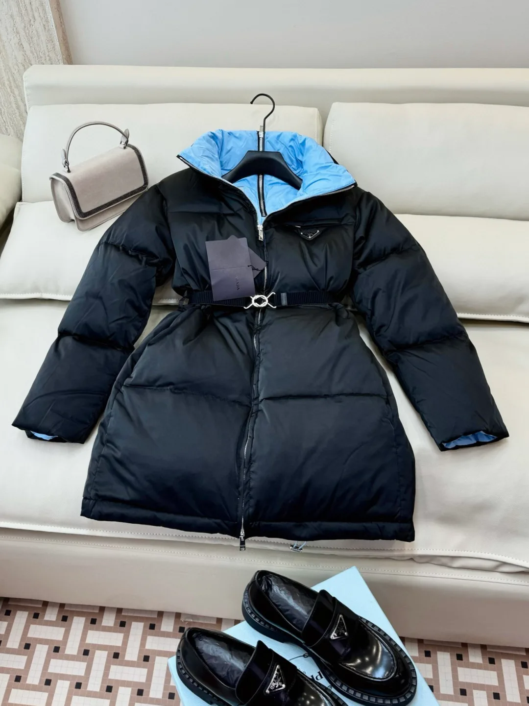 Куртки И Пуховики Женские Prada 18983602