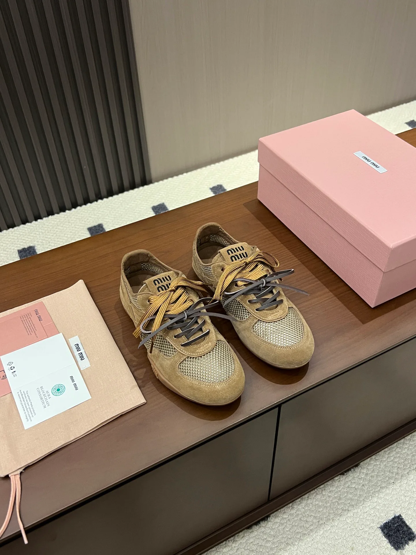 Кроссовки Женские Miu Miu 17968590