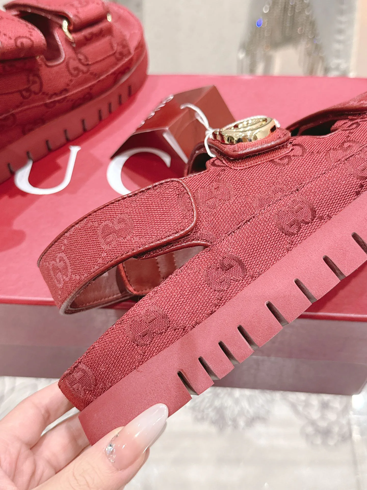 Сандалии Женские Gucci 29000