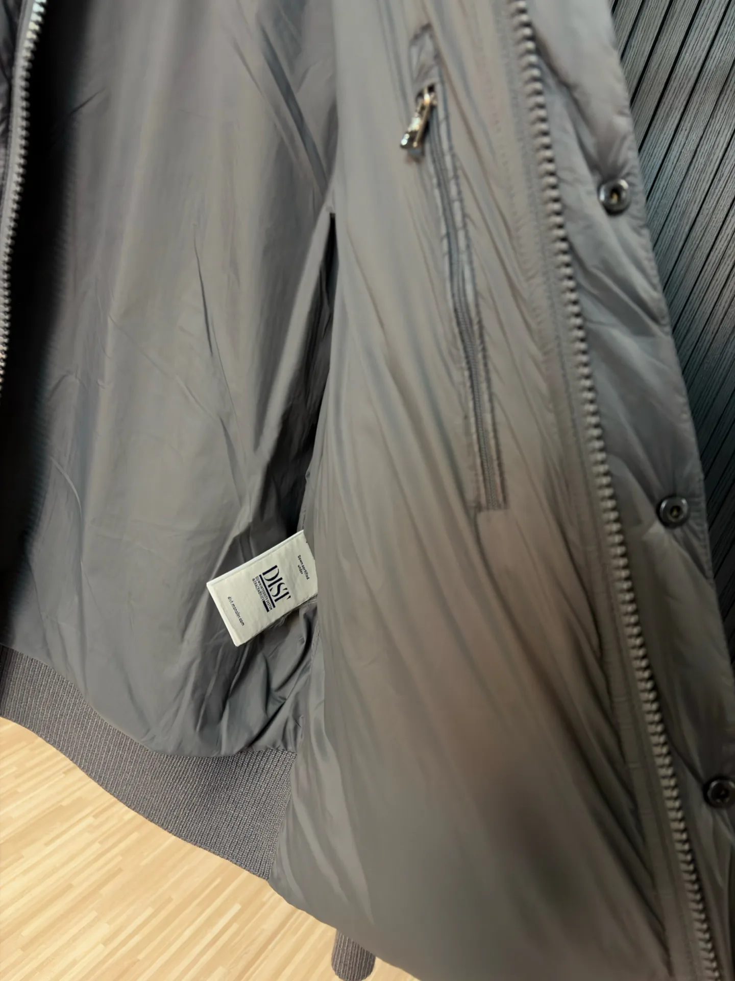 Куртки И Пуховики Женские Moncler 18391734