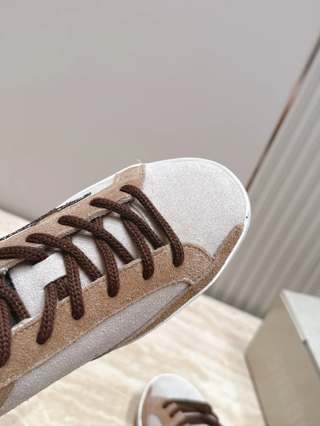 Кроссовки Женские Golden Goose 17963443