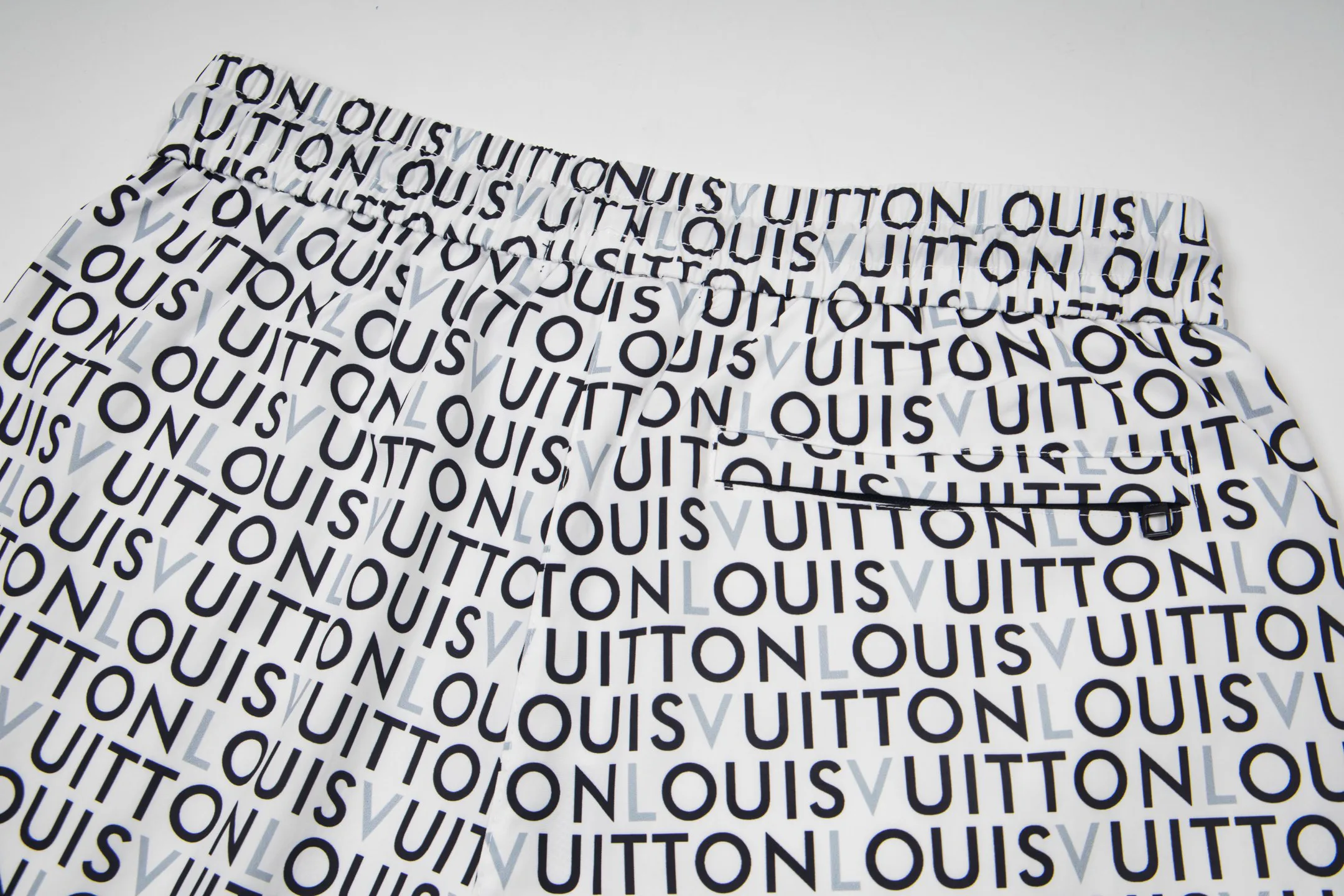 Шорты Мужские Louis Vuitton 11528475