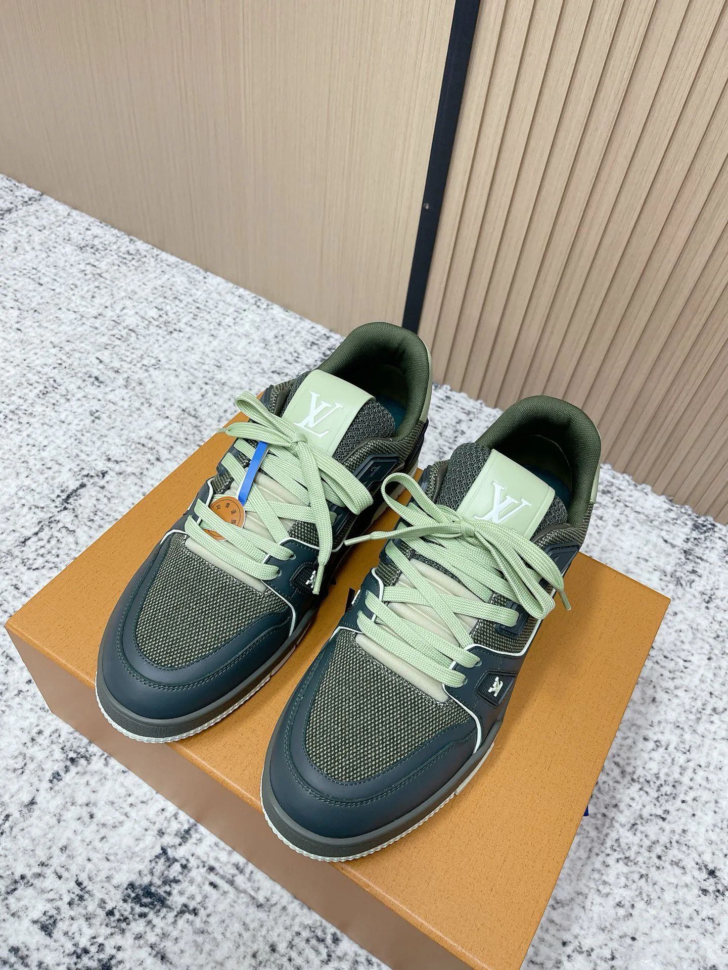 Кроссовки Женские Louis Vuitton 812183