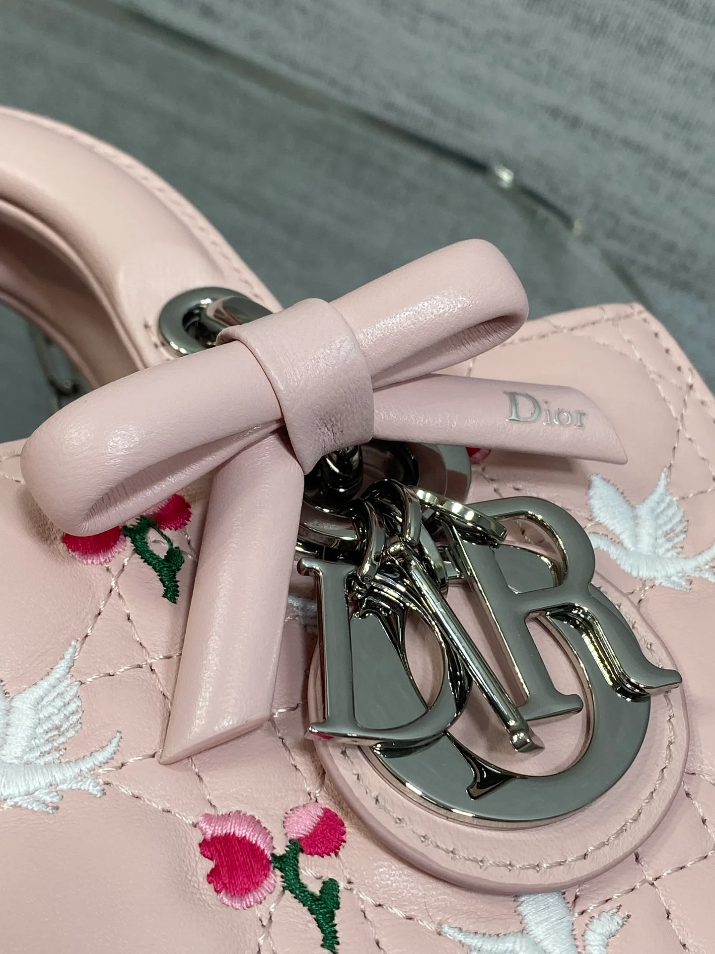 Классические Сумки Женские Christian Dior 17601338