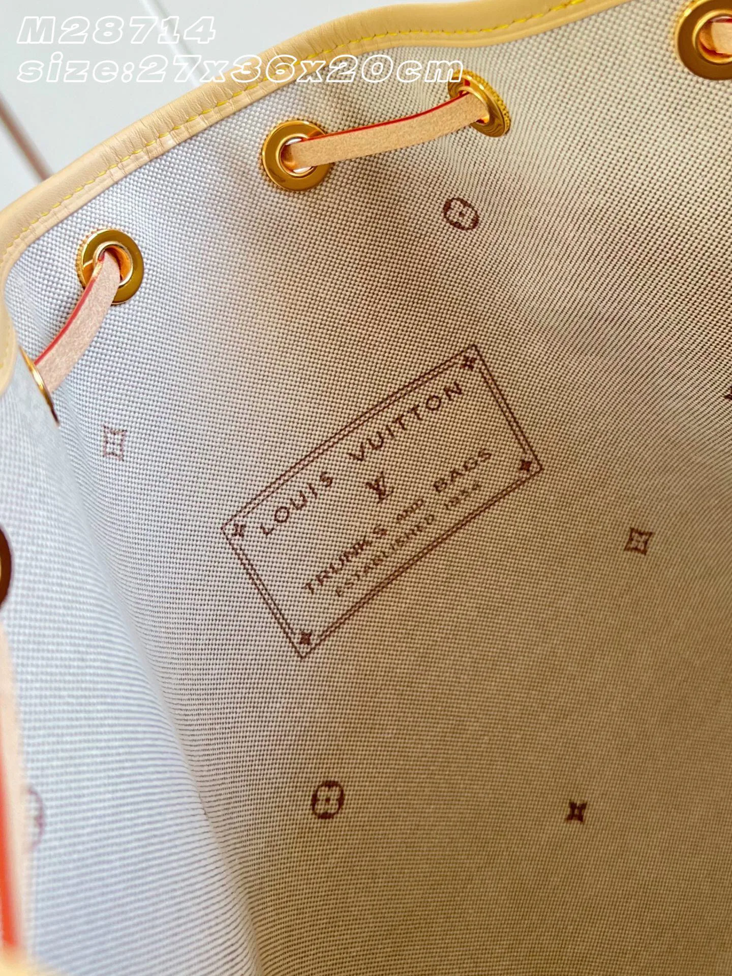 Классические Сумки Женские Louis Vuitton 17454391
