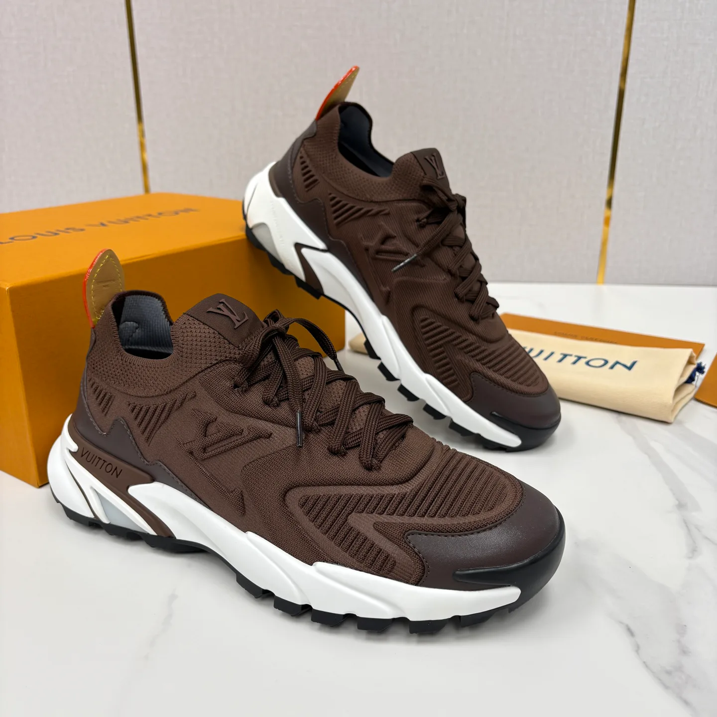 Кроссовки Мужские Louis Vuitton 13140751