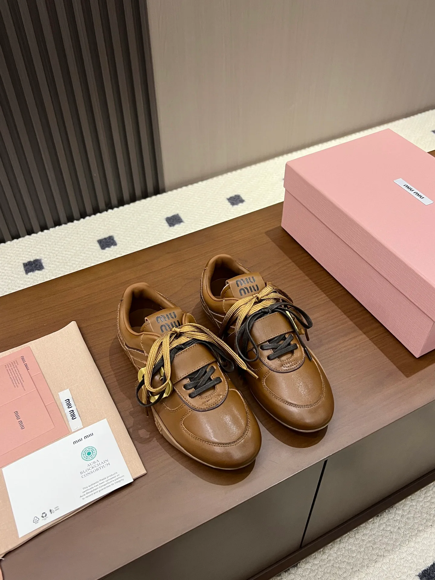 Кроссовки Женские Miu Miu 17968594