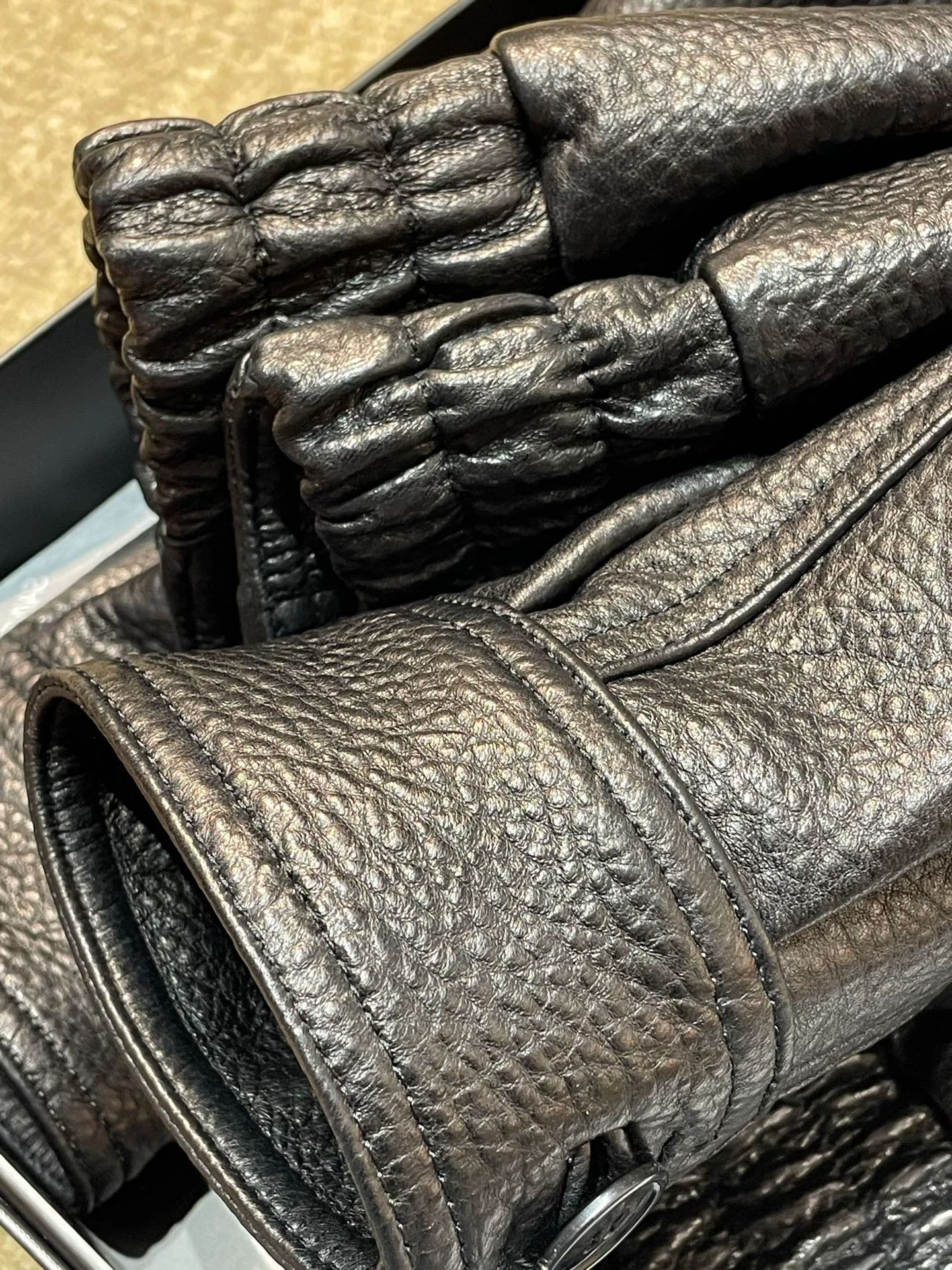 Куртки Мужские Yves Saint Laurent Куртки Мужские Yves Saint Laurent