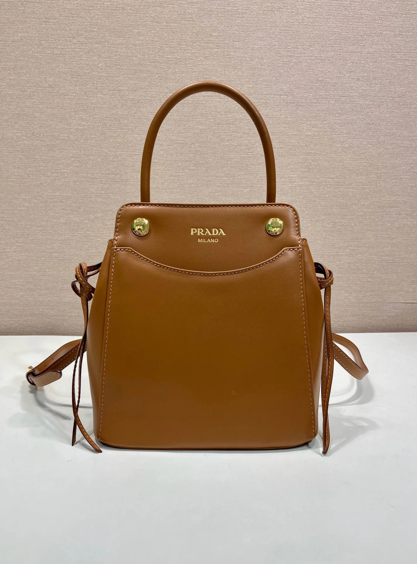 Классические Сумки Женские Prada 11627416