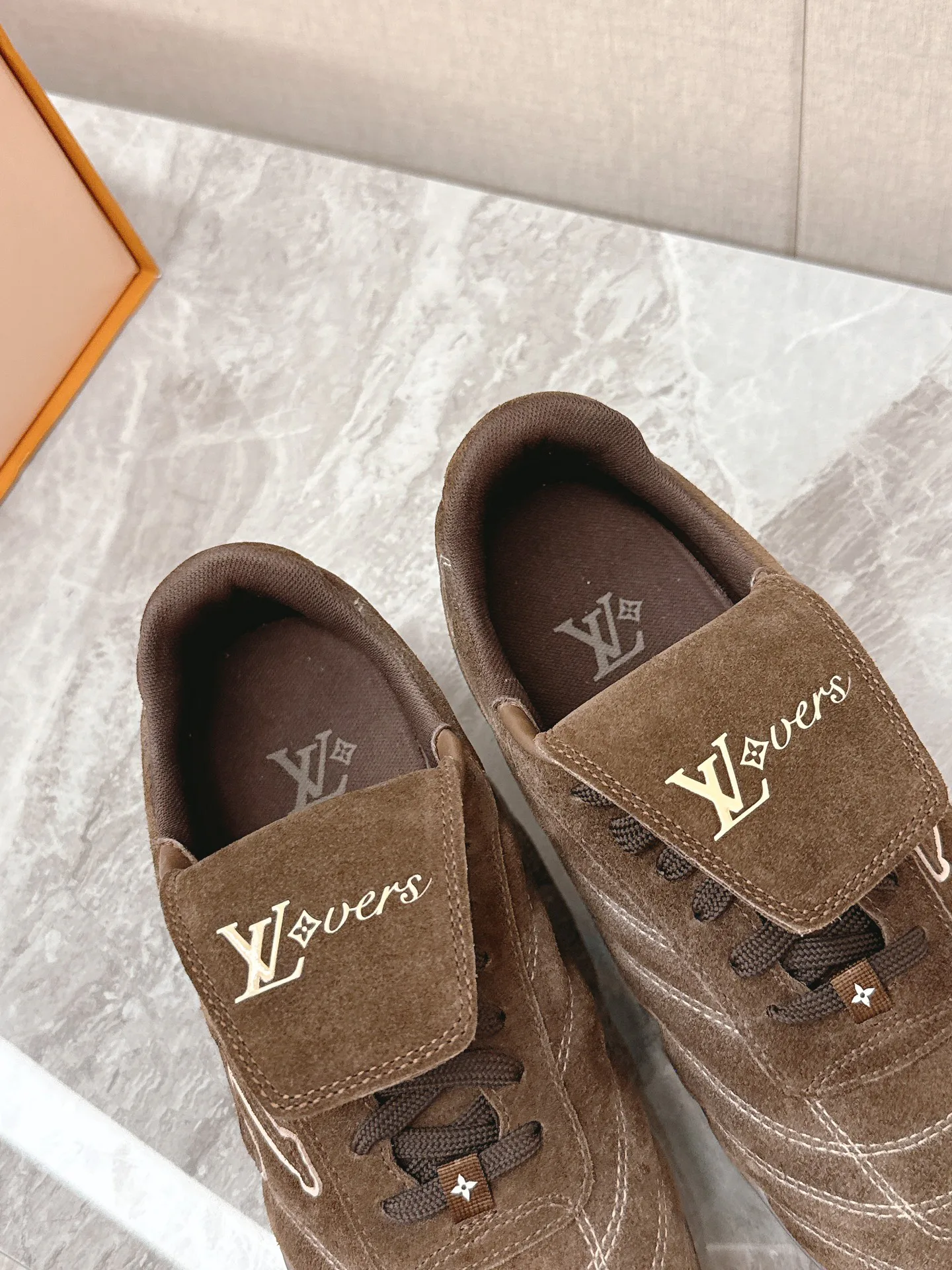 Кроссовки Женские Louis Vuitton 4507763