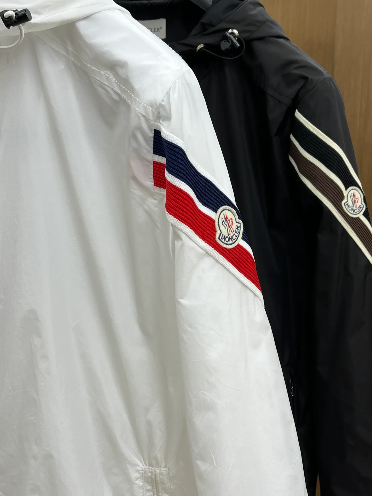 Куртки Мужские Moncler 8020