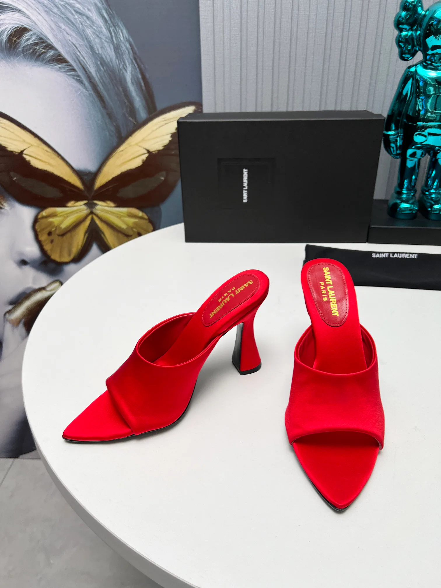 Босоножки Женские Saint Laurent 7184874