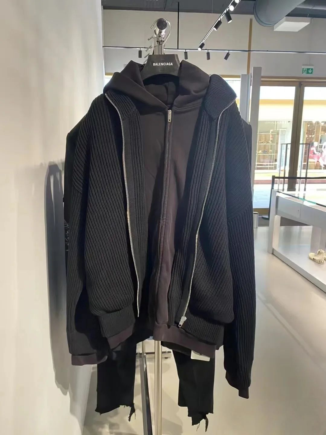 Куртки И Пуховики Женские Balenciaga 84508