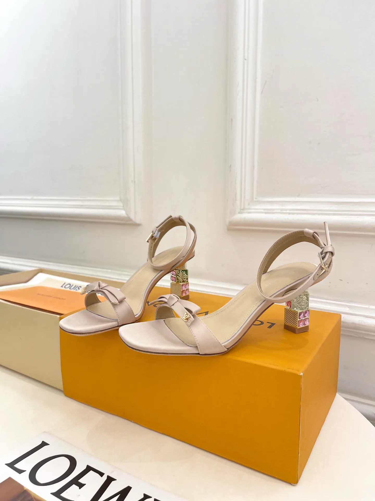 Босоножки Женские Louis Vuitton 18034967