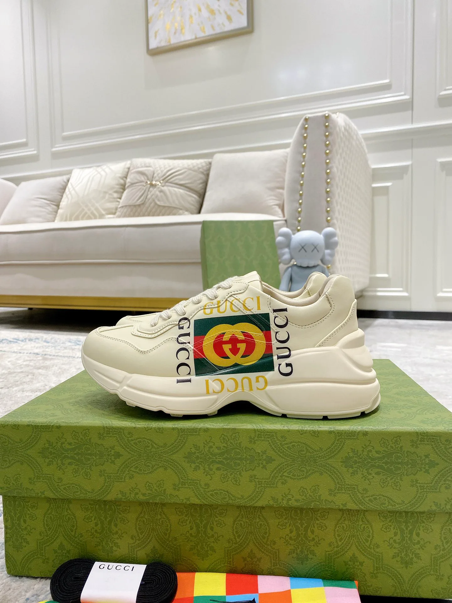 Кроссовки Женские Gucci 18527674