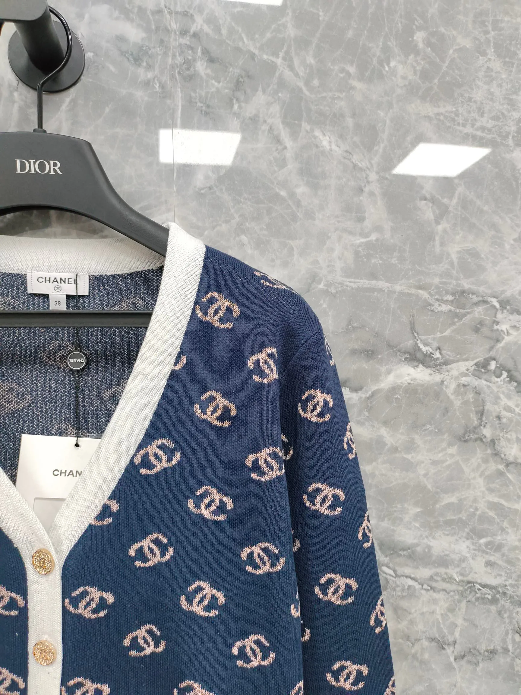 Джемперы И Свитеры Женские Chanel 17954419