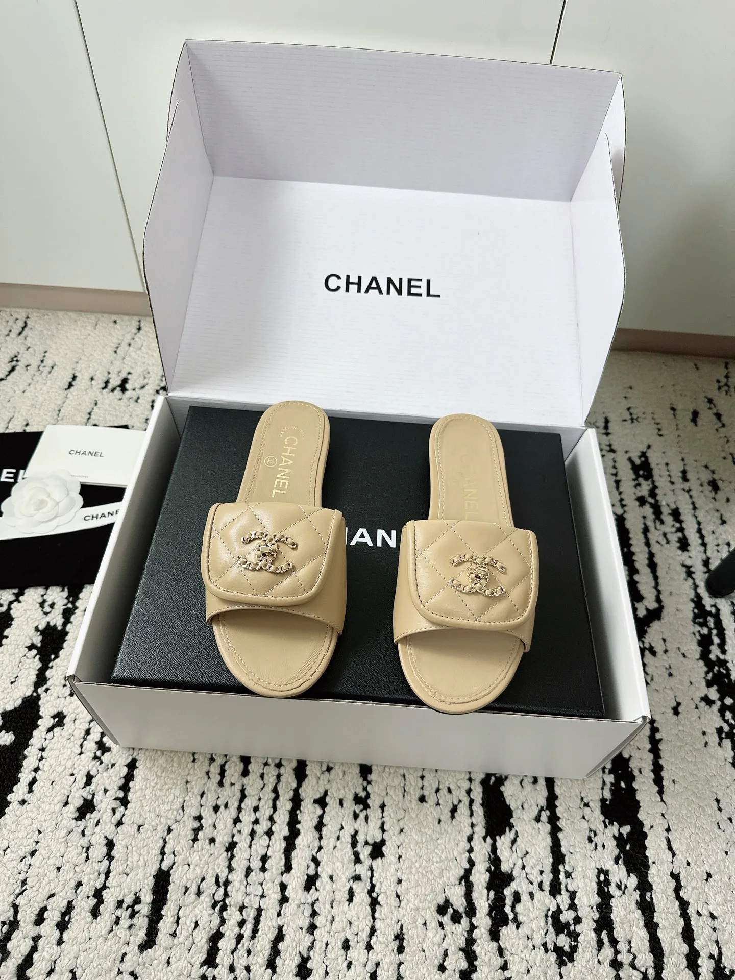 Шлепанцы Женские Chanel 11026191