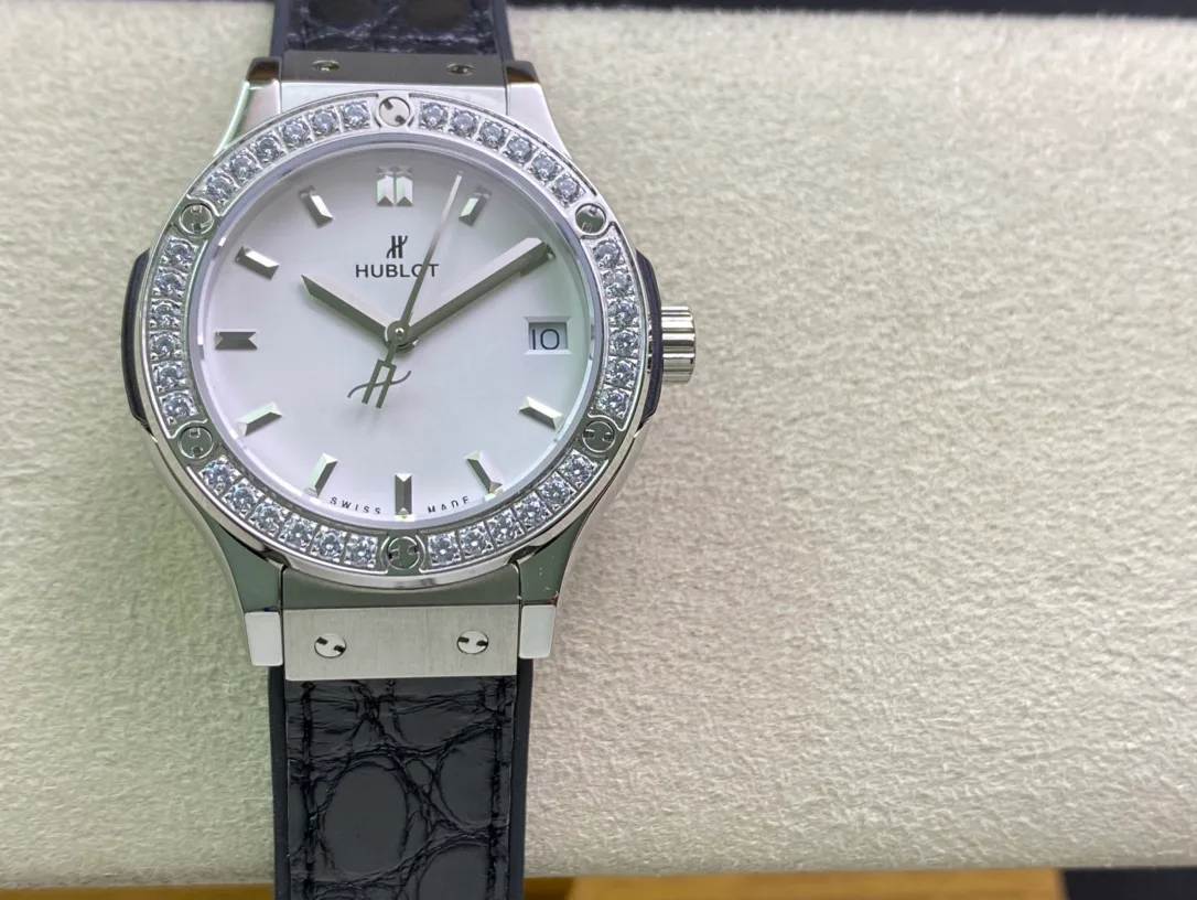 Часы Женские Hublot 17629723
