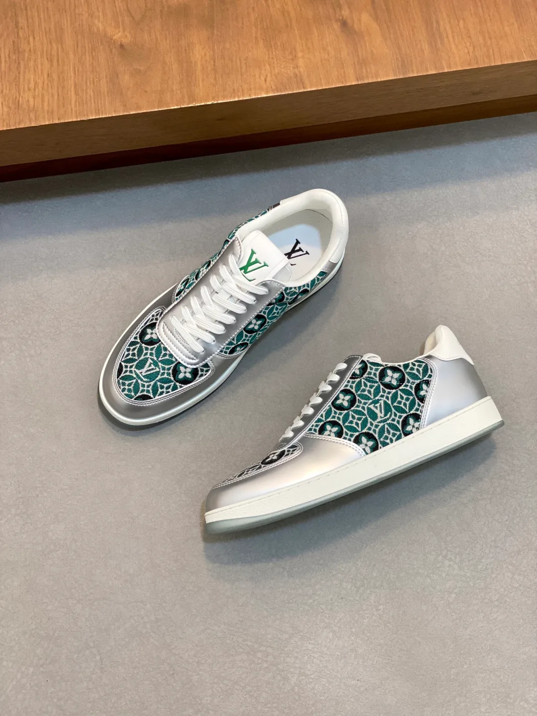 Кроссовки Мужские Louis Vuitton 58176