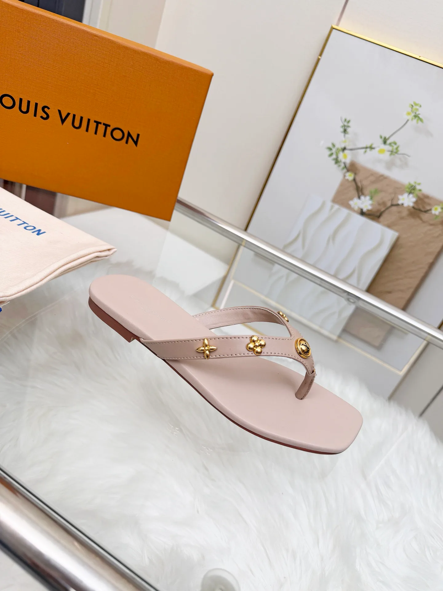 Шлепанцы Женские Louis Vuitton 13253493
