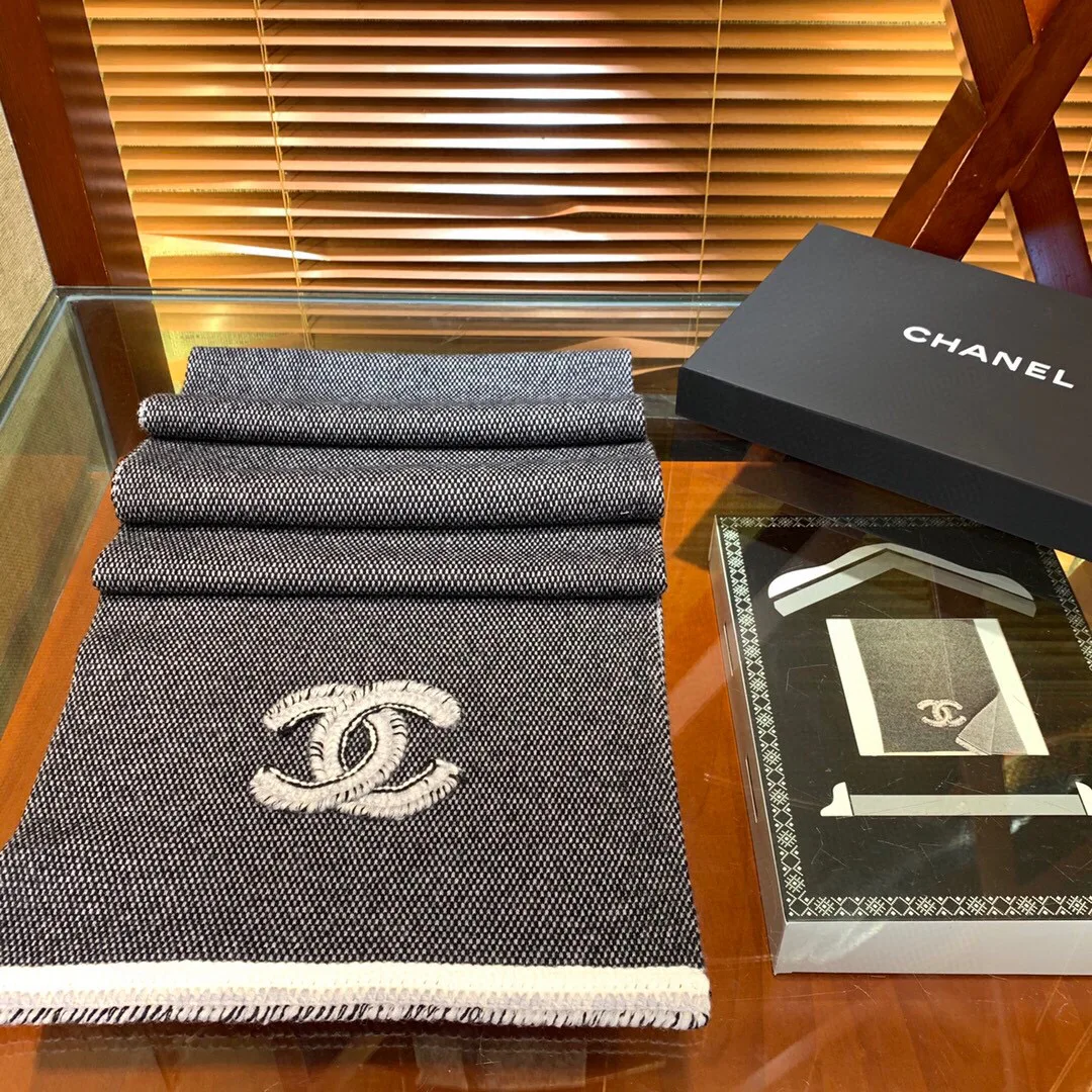 Шарфы Chanel 2478564