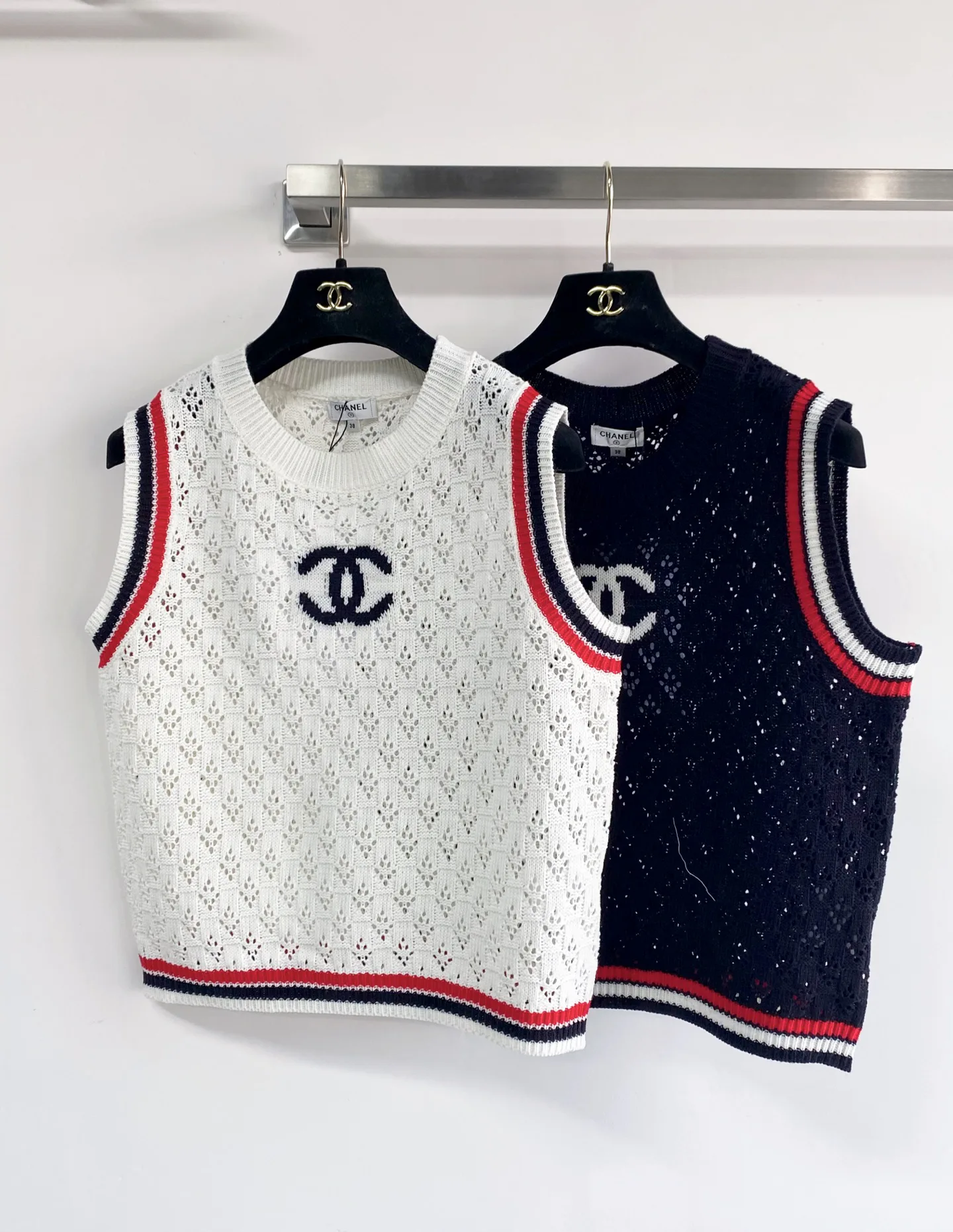 Жилеты Женские Chanel 11397878