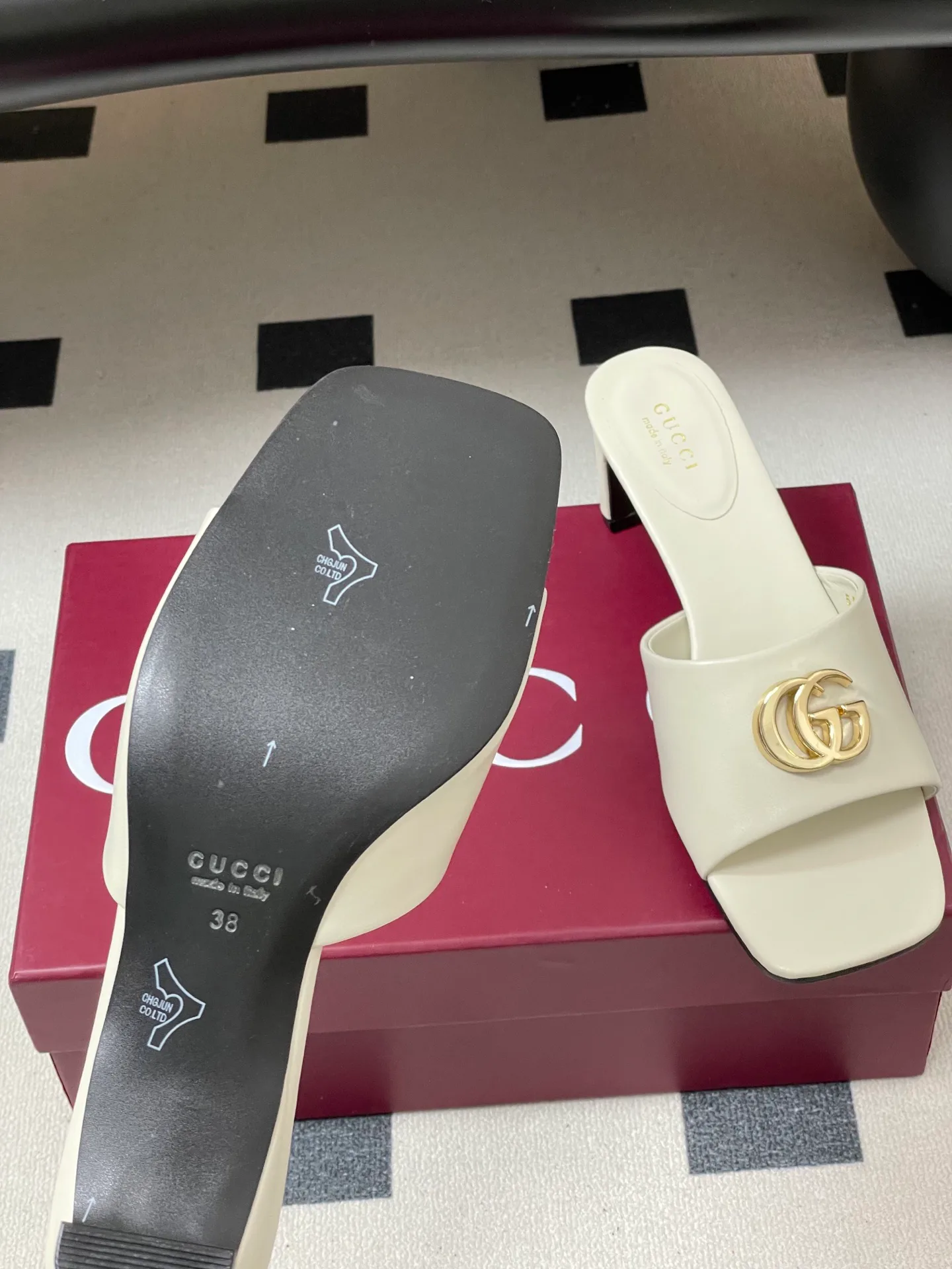 Босоножки Женские Gucci 10395322