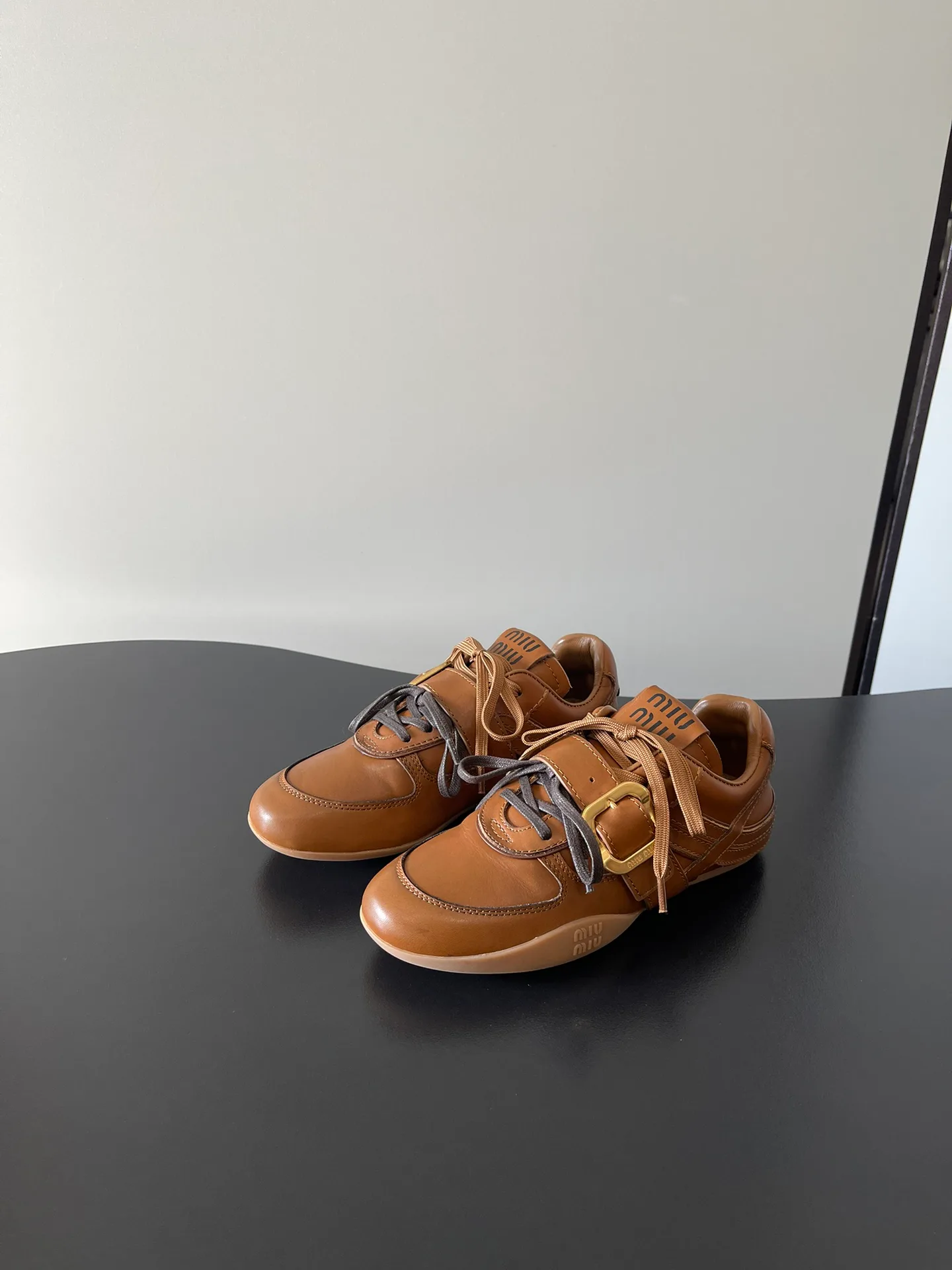 Кроссовки Женские Miu Miu 10655018