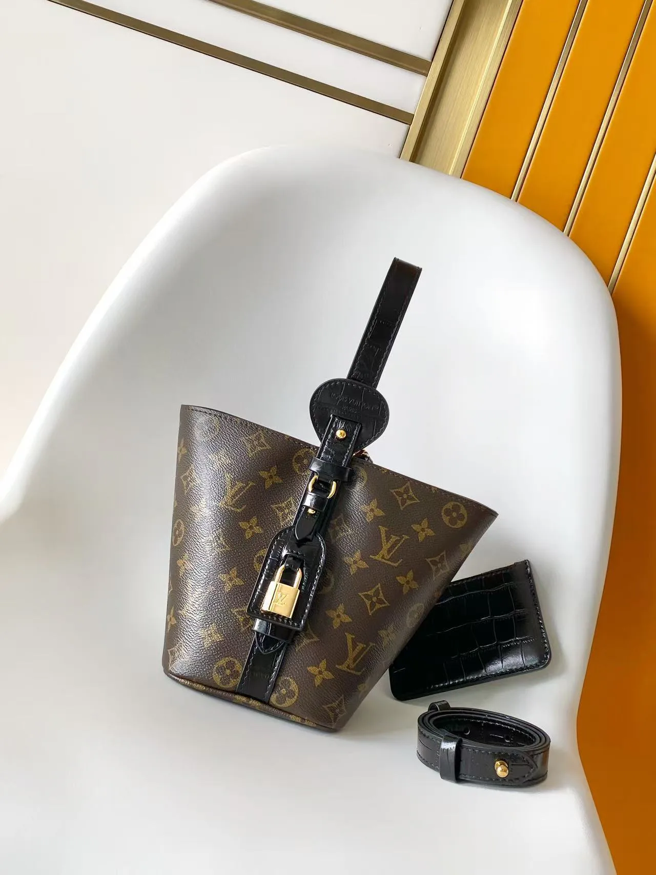 Классические Сумки Женские Louis Vuitton 11872305