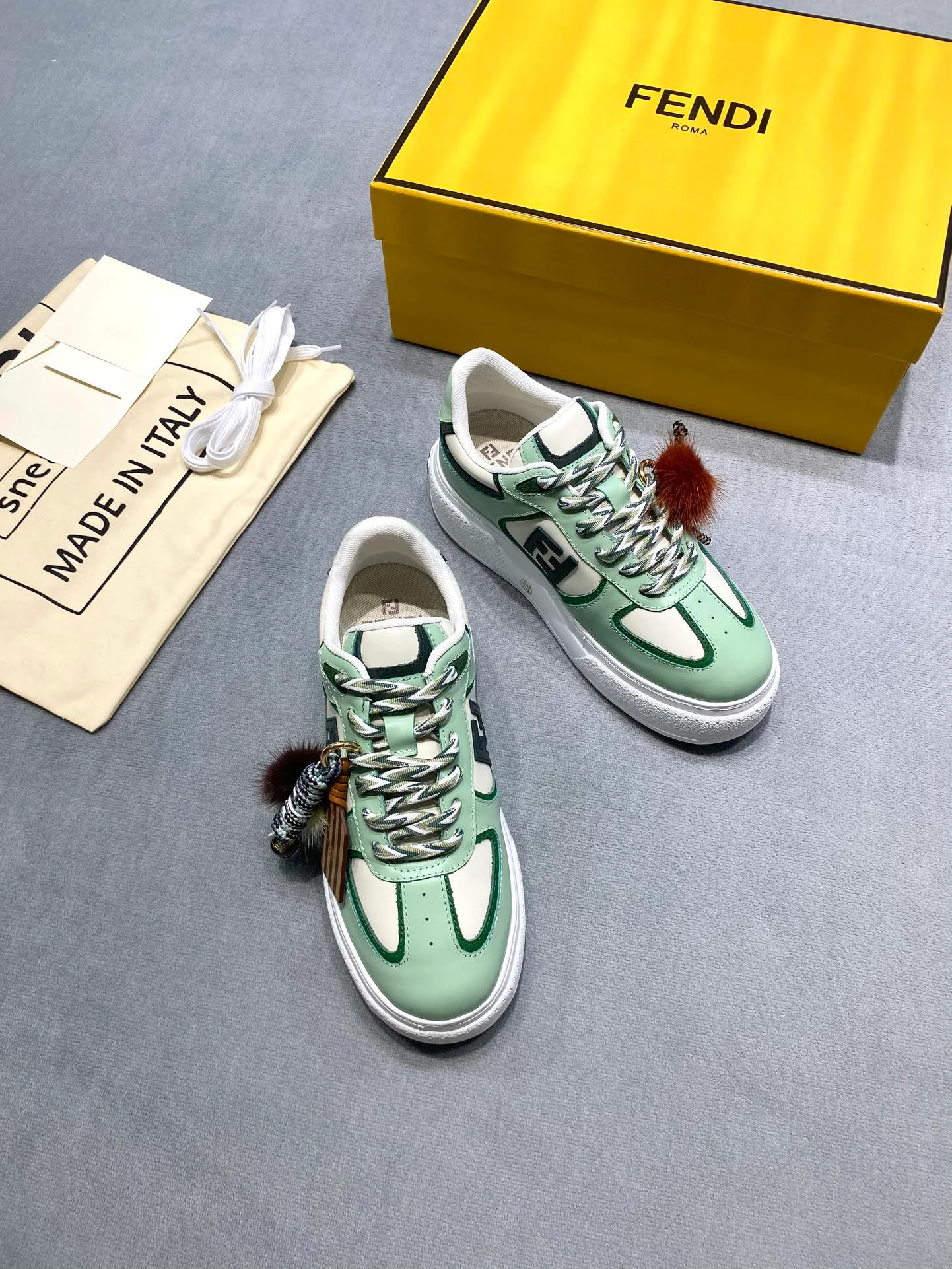 Кроссовки Женские Fendi 541263